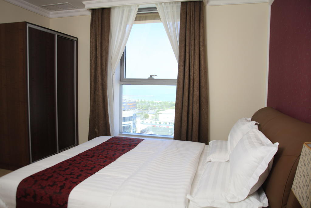 Laguna Hotel Suites Kuwait City Room photo